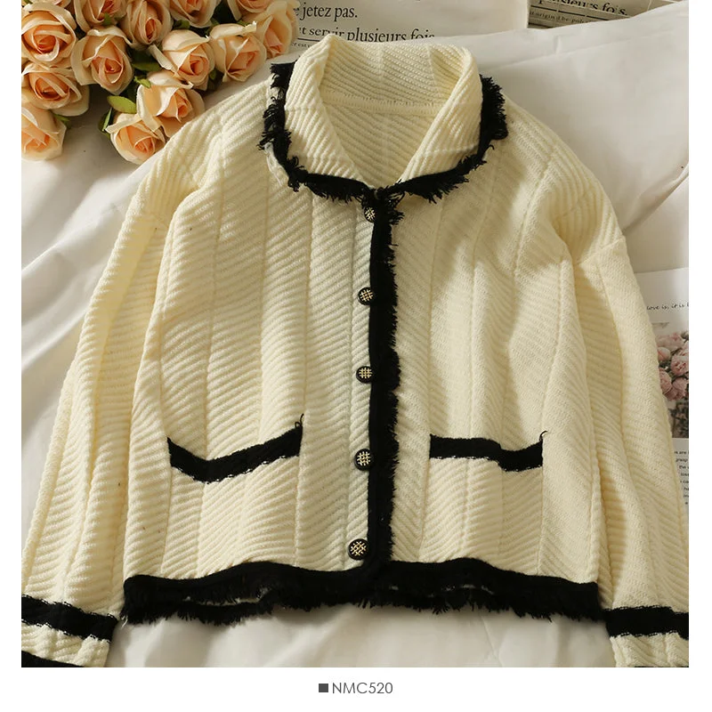 Hong Kong style retro color matching tassel single breasted sweater  2050