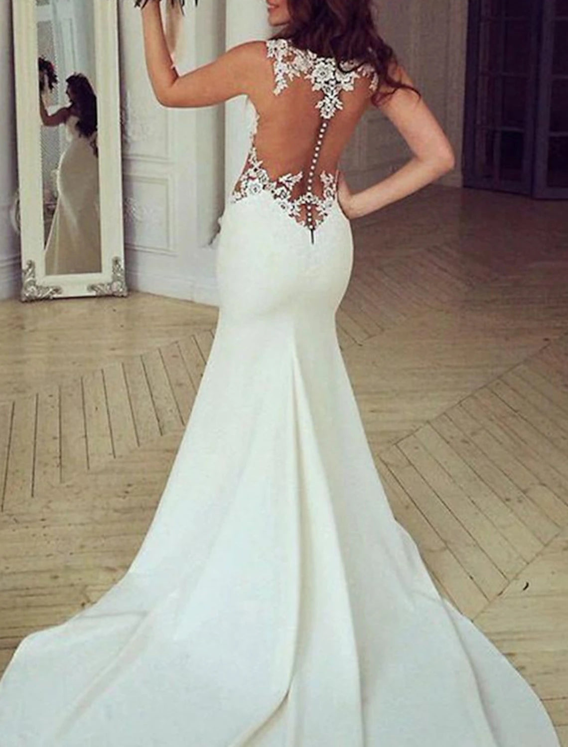 Engagement Formal Wedding Dresses Mermaid / Trumpet Illusion Neck Sleeveless Chapel Train Lace Bridal Gowns With Buttons Appliques