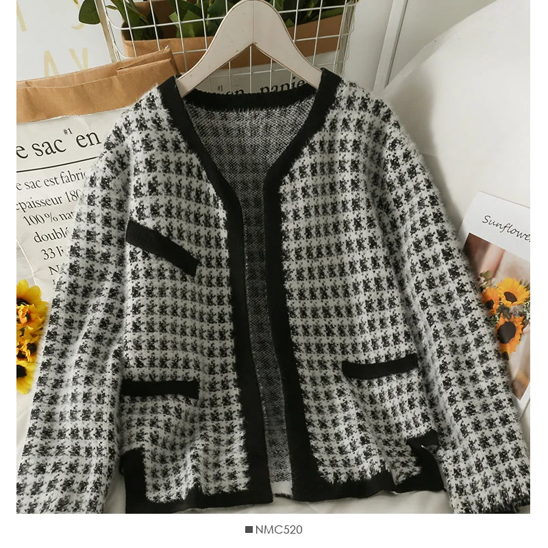 Sweater women's autumn and winter check loose and thin long sleeved cardigan  2075